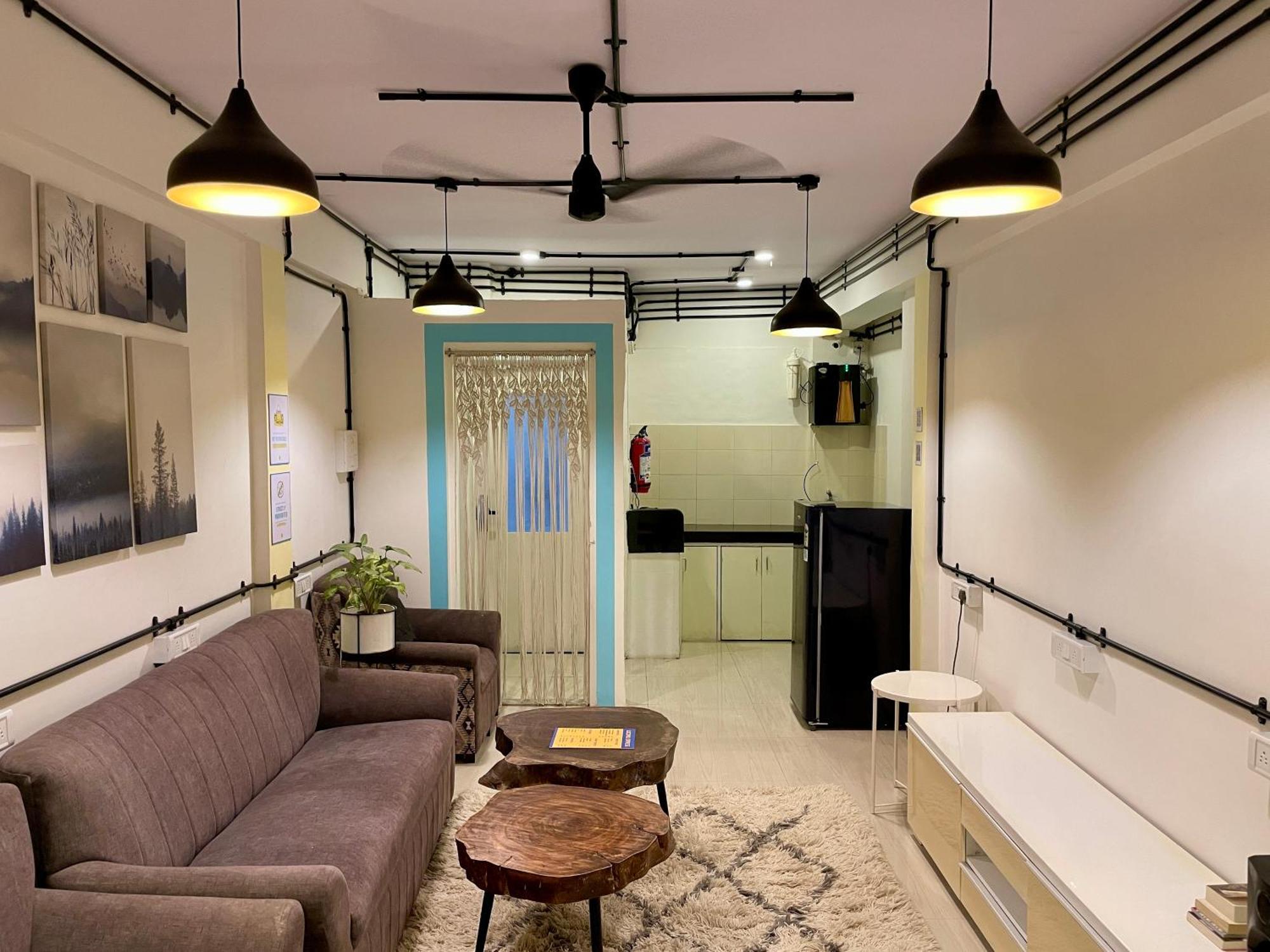 Locomo Express - Stay Work Eat Mumbai Ngoại thất bức ảnh