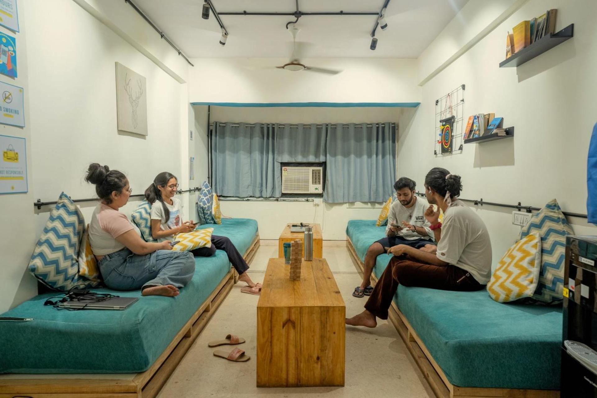 Locomo Express - Stay Work Eat Mumbai Ngoại thất bức ảnh