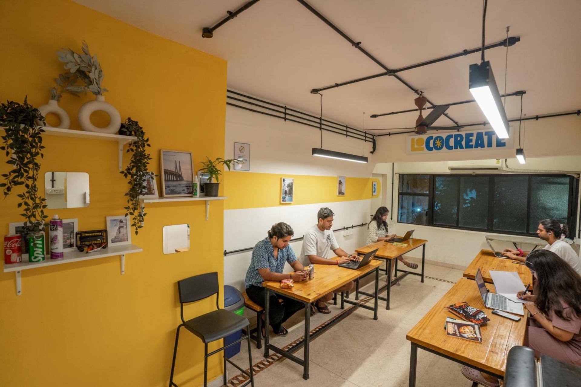Locomo Express - Stay Work Eat Mumbai Ngoại thất bức ảnh