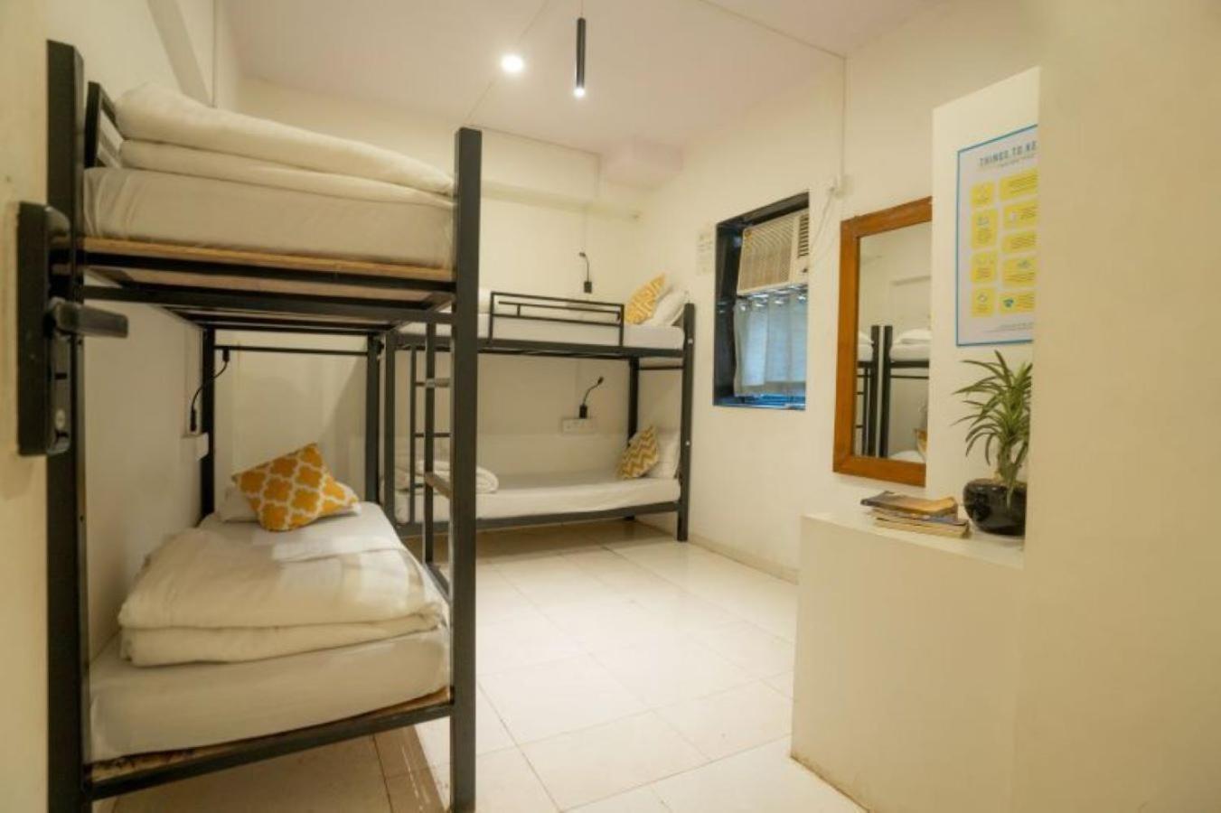 Locomo Express - Stay Work Eat Mumbai Ngoại thất bức ảnh